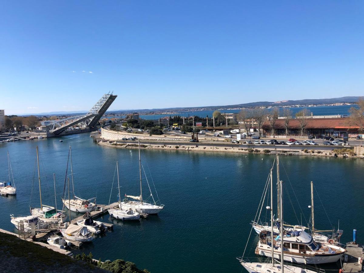 Sete 6Eme Vue Sur Le Canal Et L'Etang Luaran gambar